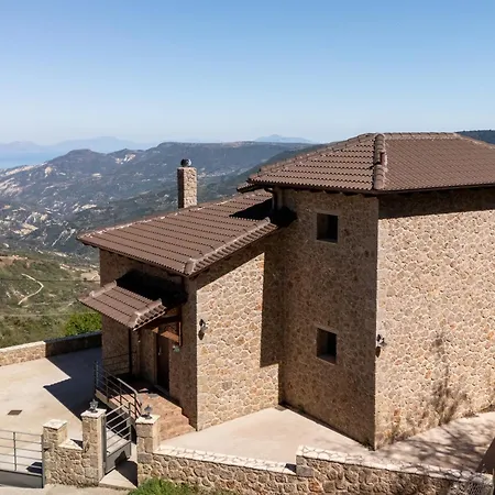 Luxury Mountain Memories * Ano Trikala